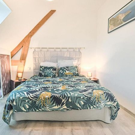 3 Bedroom Beautiful Home In Créances Exteriör bild